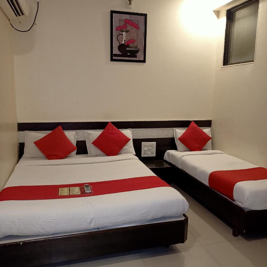 Hotel Palkhi Ширди Экстерьер фото