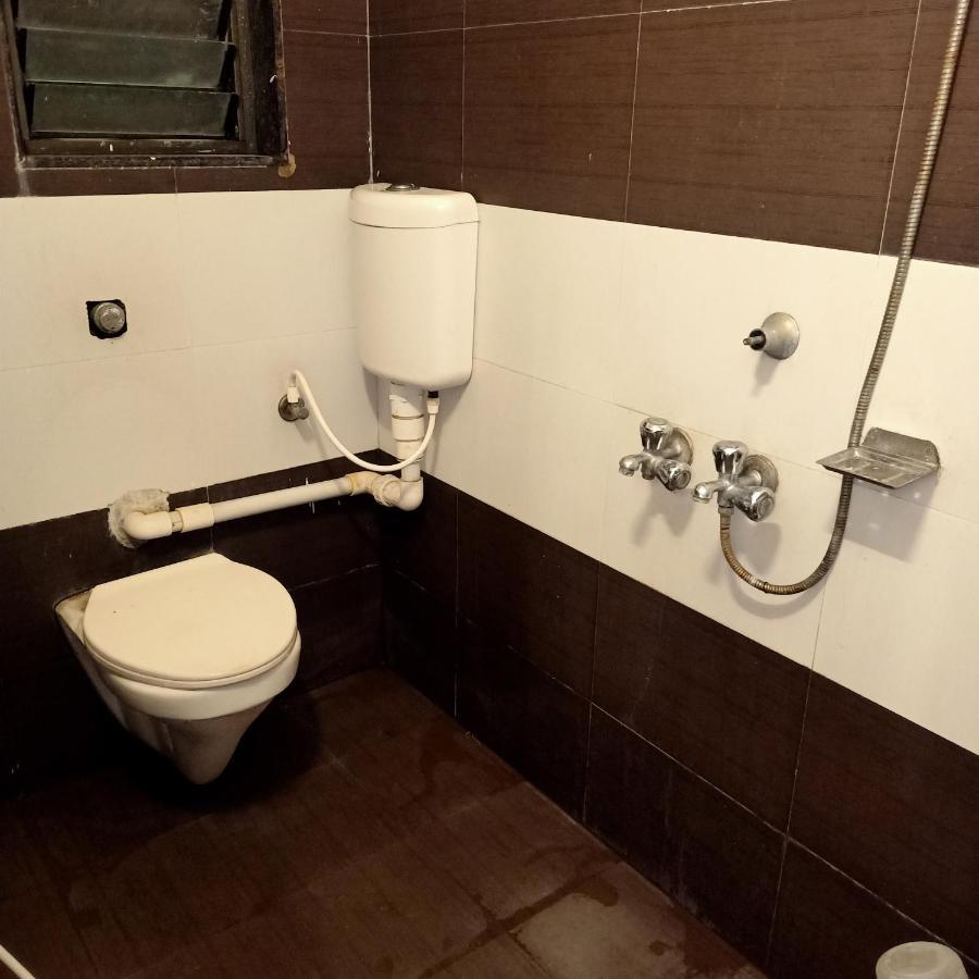Hotel Palkhi Ширди Экстерьер фото